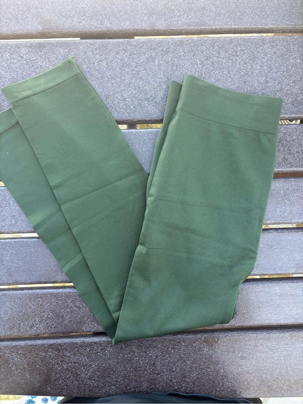 Zenana Outfitters Green Leggings